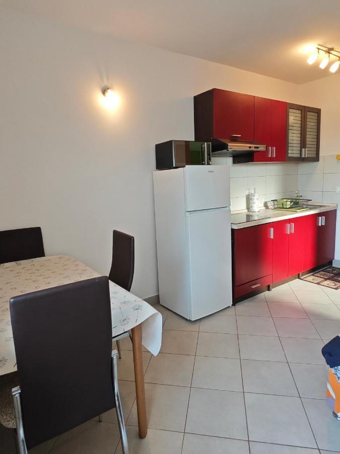 Apartments Bevanda Bale Exterior foto